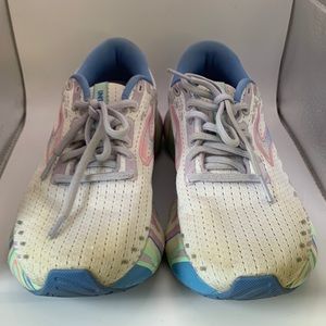 Brooks ladies sneakers